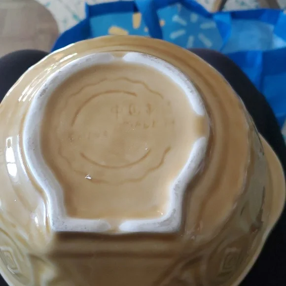 Yellow Ceramic Mixing Bowl - Picture 3 of 4